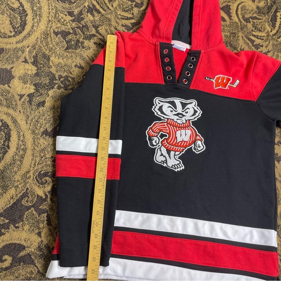Wisconsin Badgers Hockey Red and Black Hoodie Jersey Sweatshirt Pullover - Picture 7 of 8